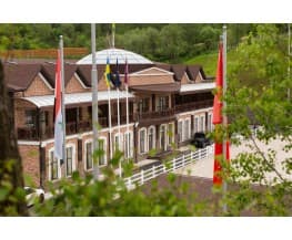 Отель "Equides Club", Новобуховская трасса